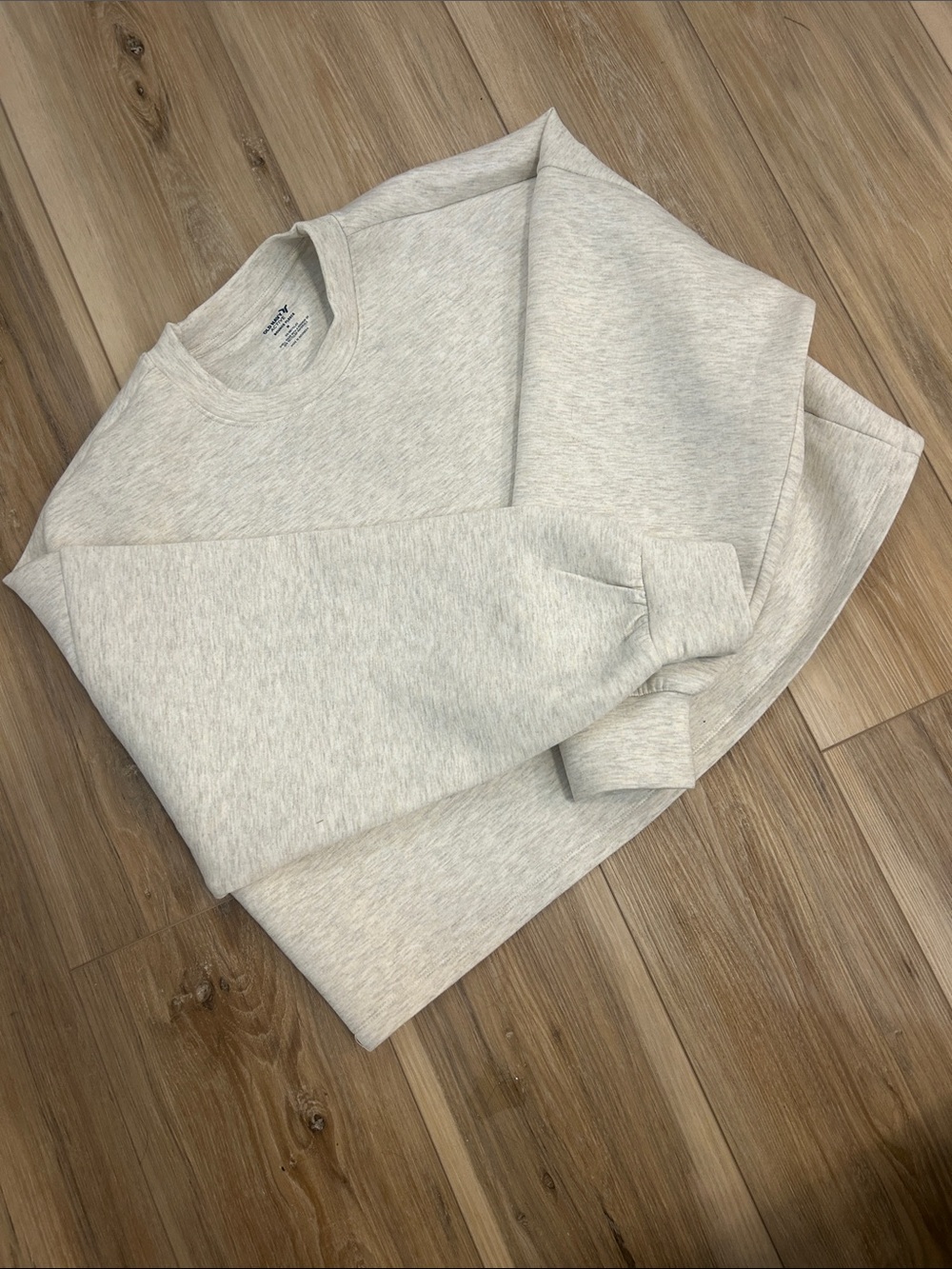 Old Navy Cropped Crewneck Sweatshirt - Light Heather - NWOT